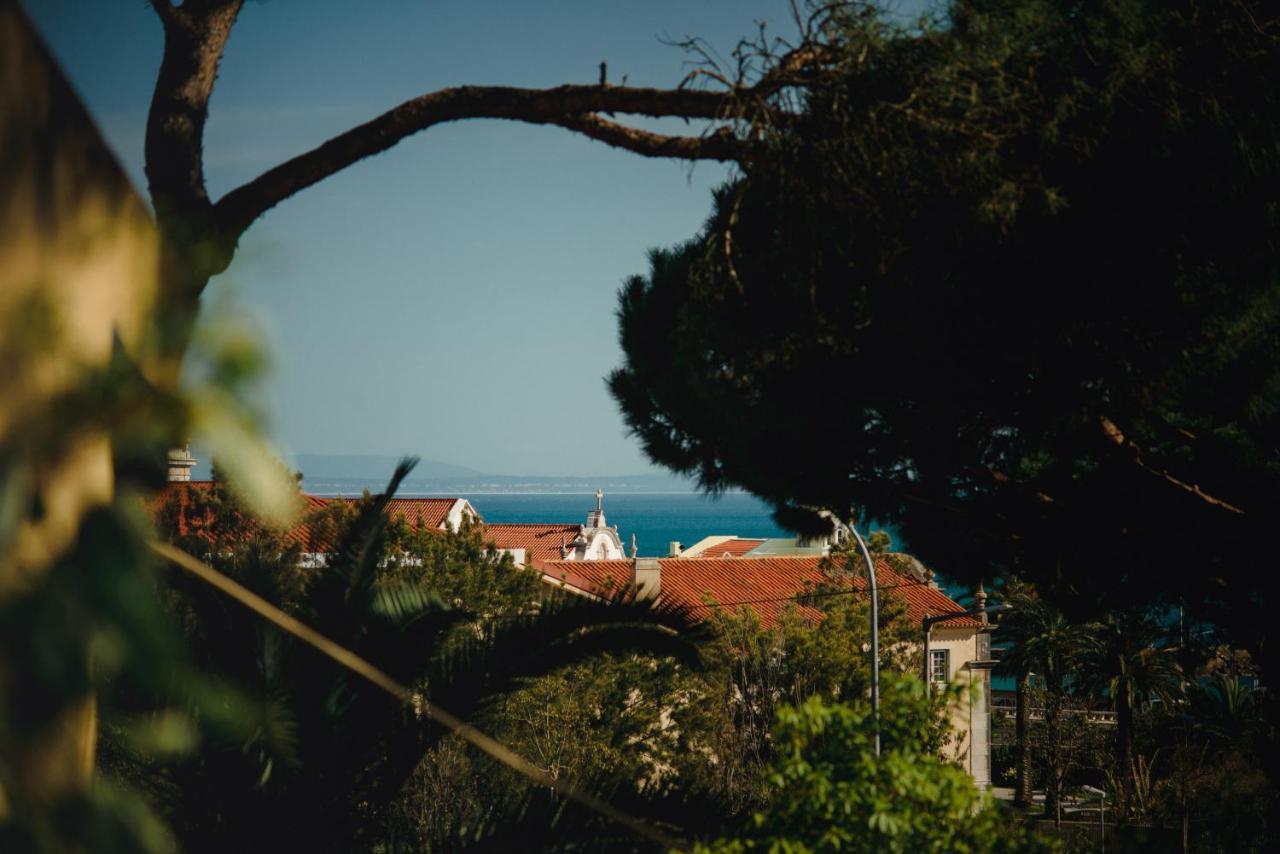 A House In Estoril - Adults Only Hotel Bagian luar foto View of the town